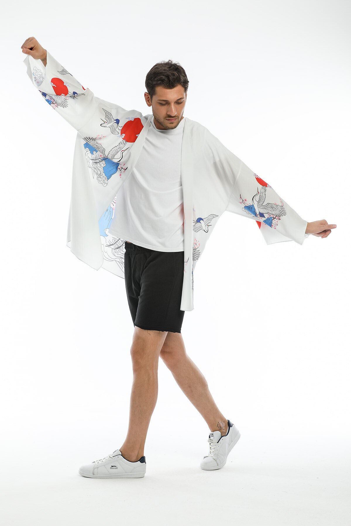 Dijital Baskılı Erkek Kuş Figürlü ve Çiçek Desenli Beyaz Unisex Kimono-Beyaz