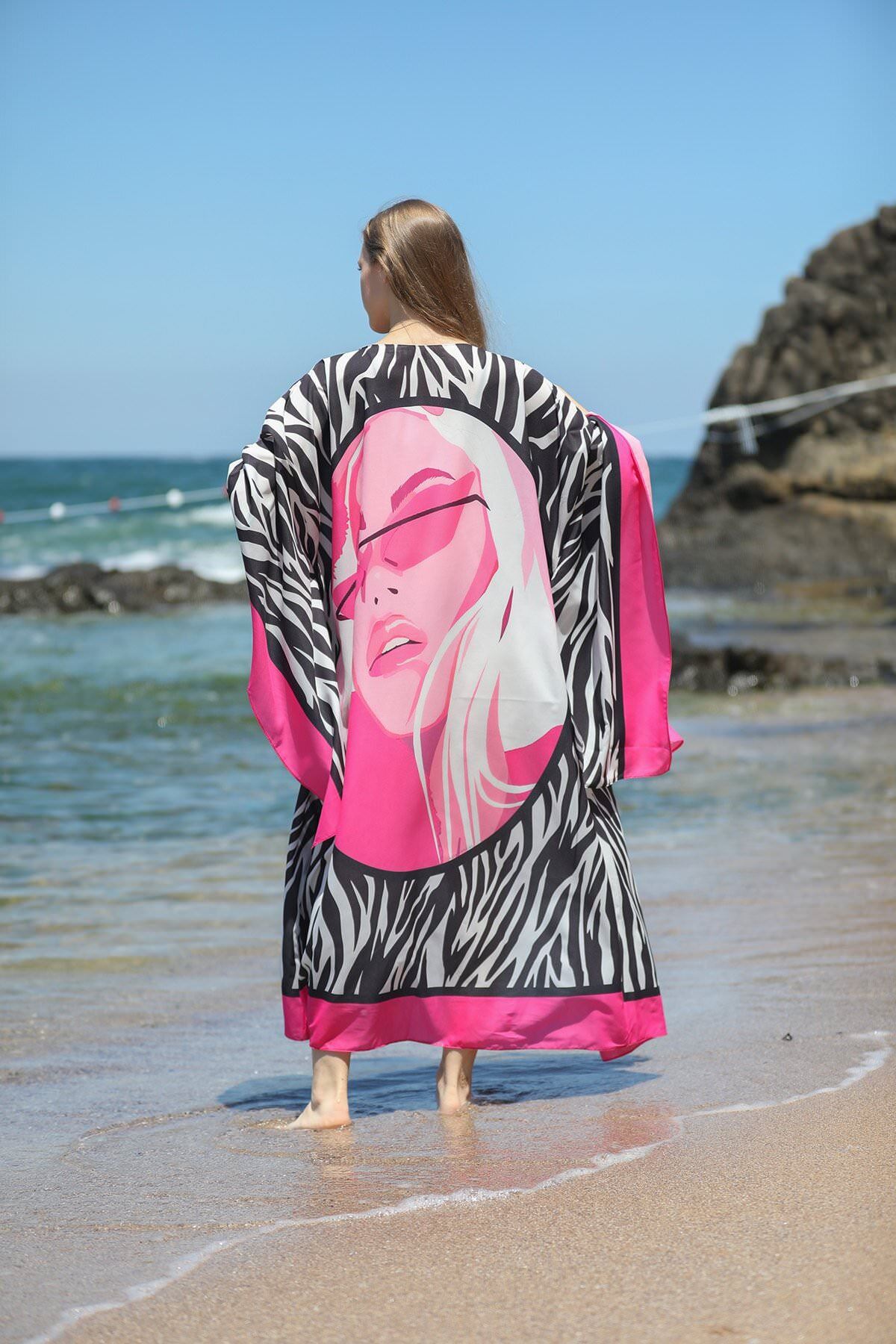 Dijital Baskılı Siyah Beyaz Pembe Kadın Figürü Baskılı  Özel Tasarım Kimono-Siyah / Beyaz / Pembe