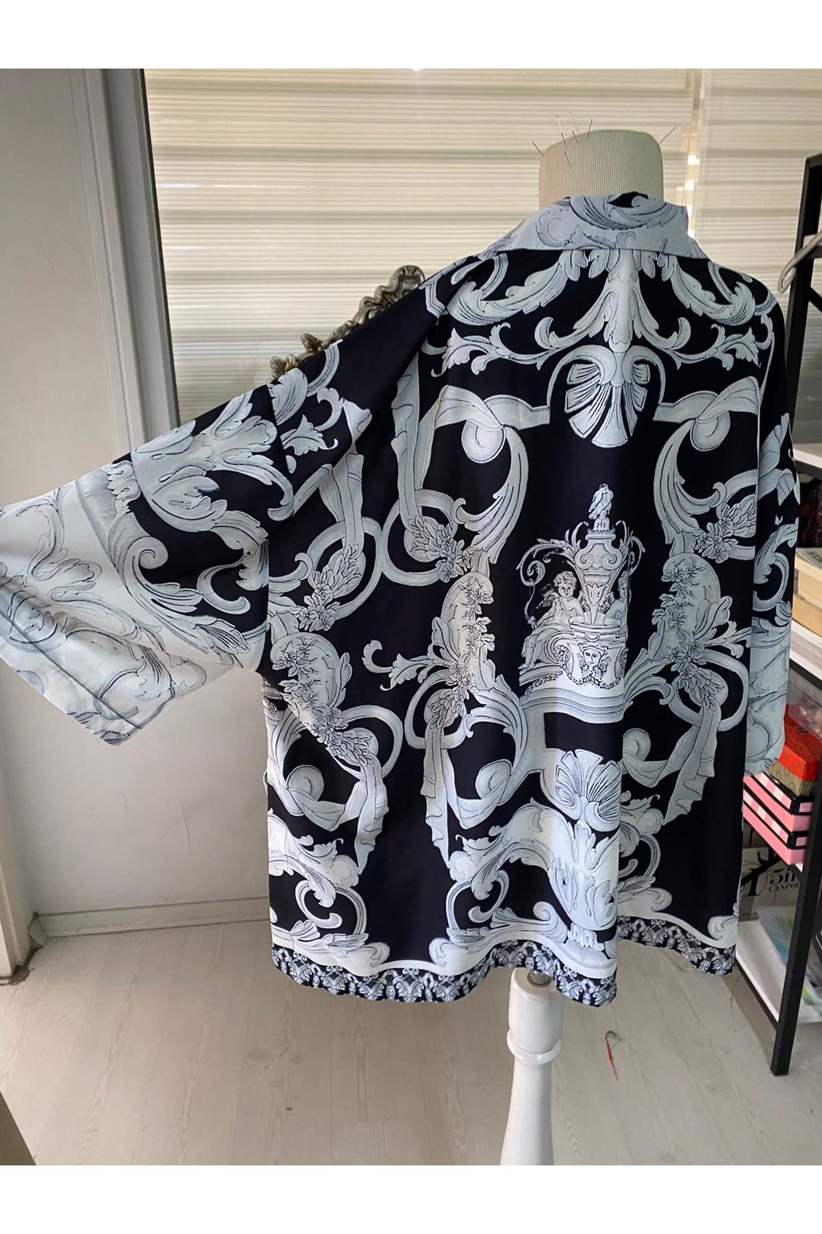 Gömlek Kimono Düğmeli Oversıze siyah beyaz 
