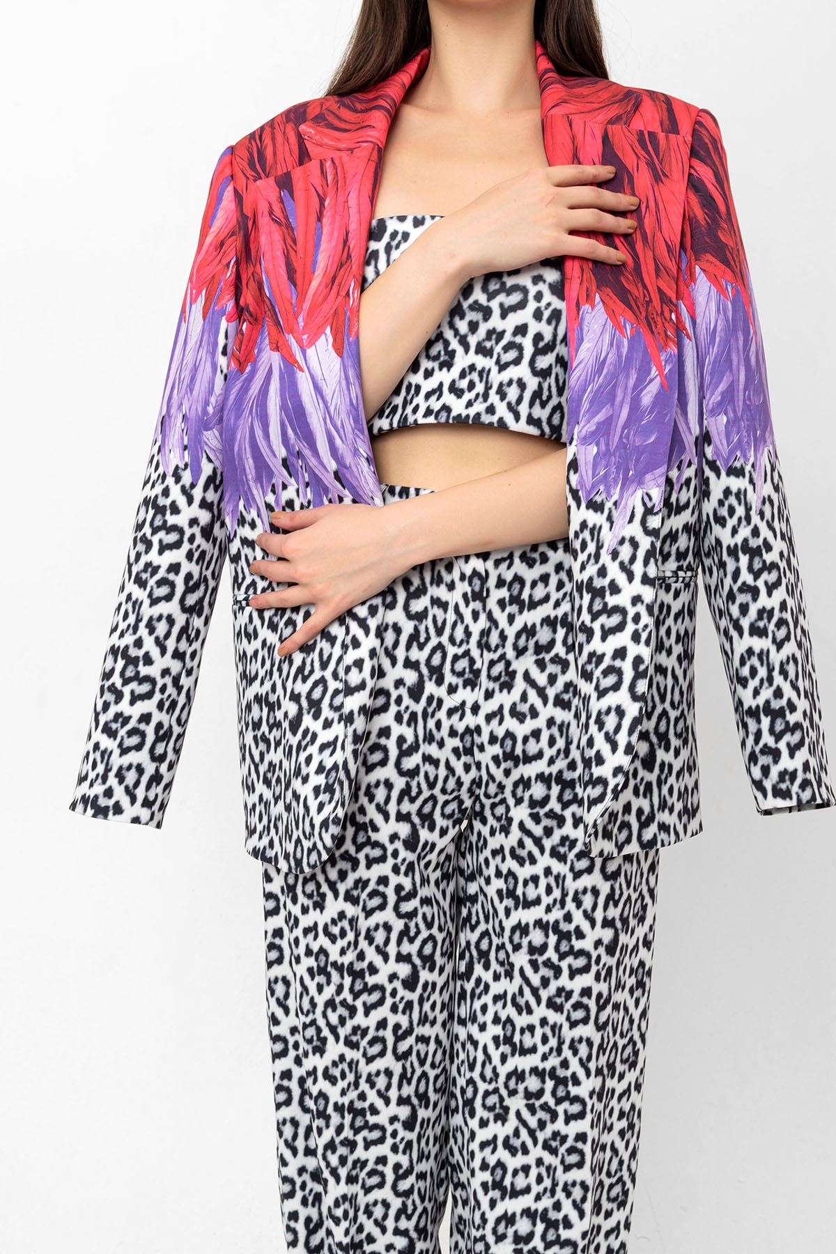 Desenli leopar kanatlı üçlü set takım elbise