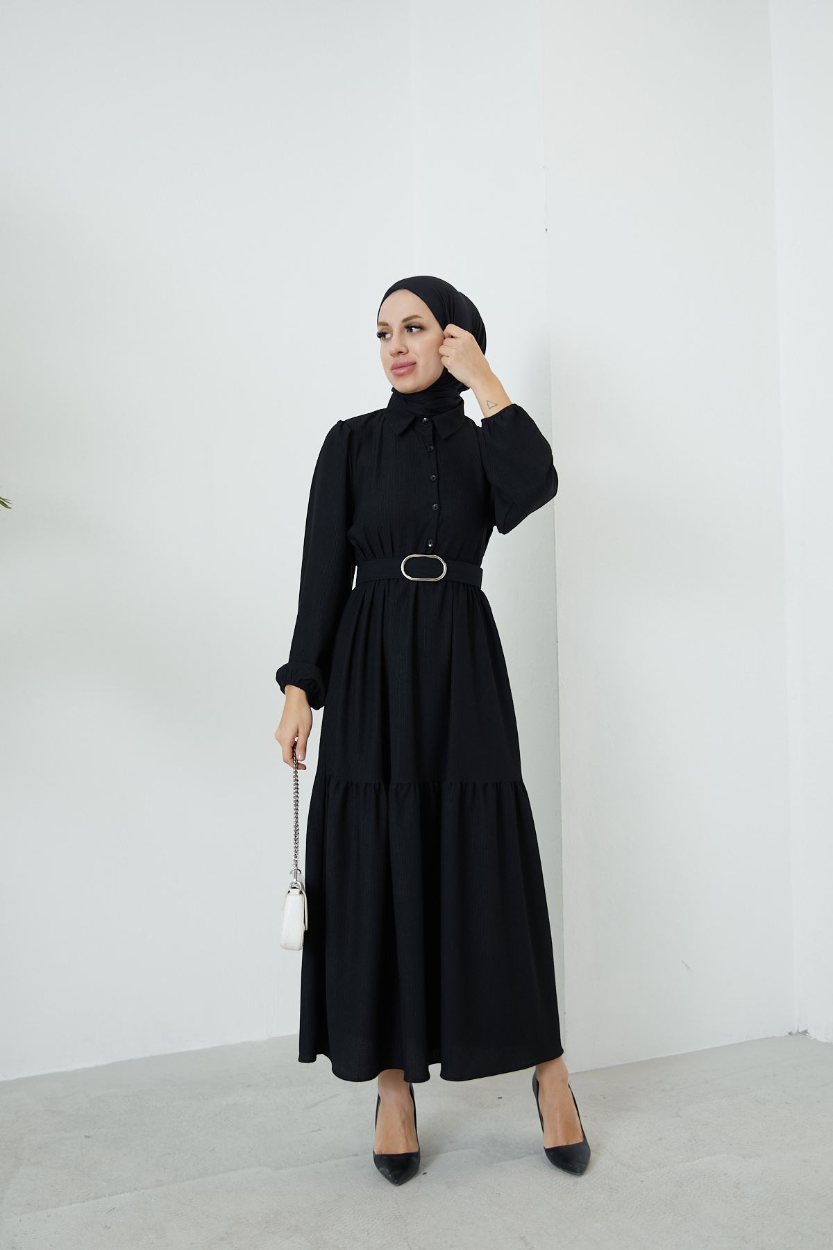 Yakalı Bürümcük Elbise-Siyah